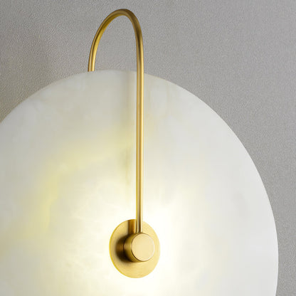Wandlampe mit Alabasterscheibe und Metallarm | Runde Wandleuchte mit LED-Licht