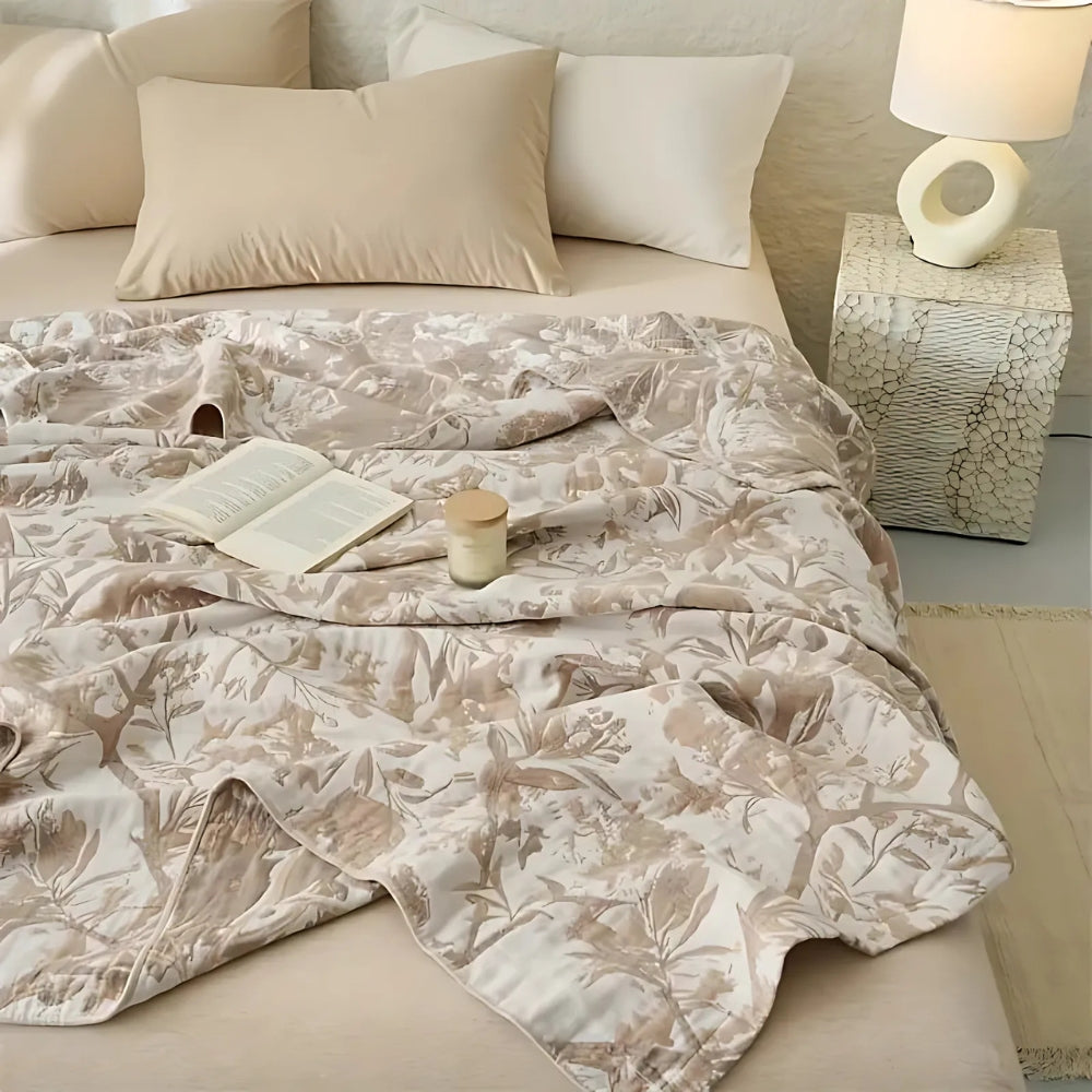 Decke mit floralem Blumen- und Zweigmuster | Überwurf für Bett und Sofa