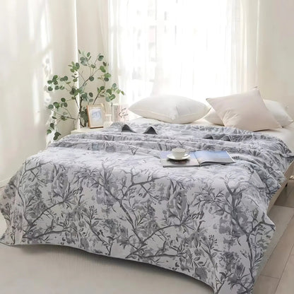 Decke mit floralem Blumen- und Zweigmuster | Überwurf für Bett und Sofa