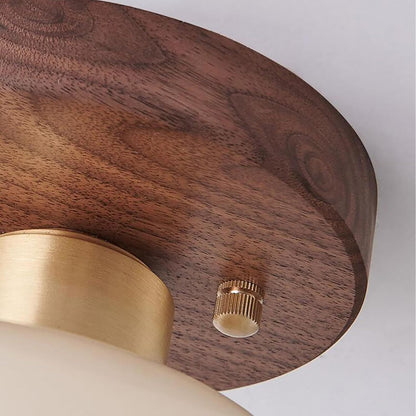 Deckenlampe mit rundem Glasschirm