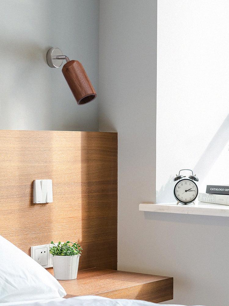Deckenlampe mit Holz-Spots