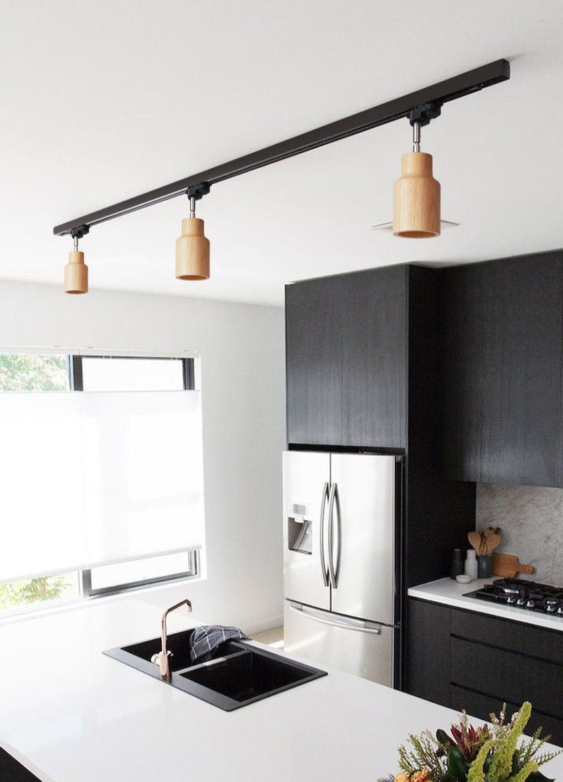 Deckenlampe mit Holz-Spots