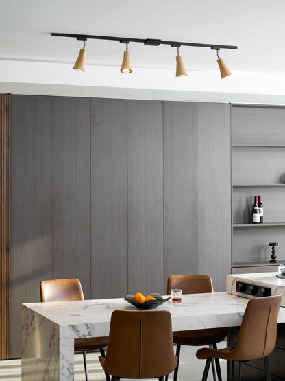 Deckenlampe mit Holz-Spots