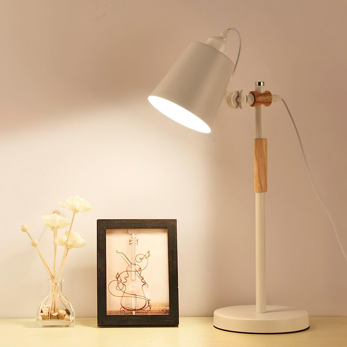 Verstellbare Schreibtischlampe