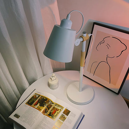 Verstellbare Schreibtischlampe