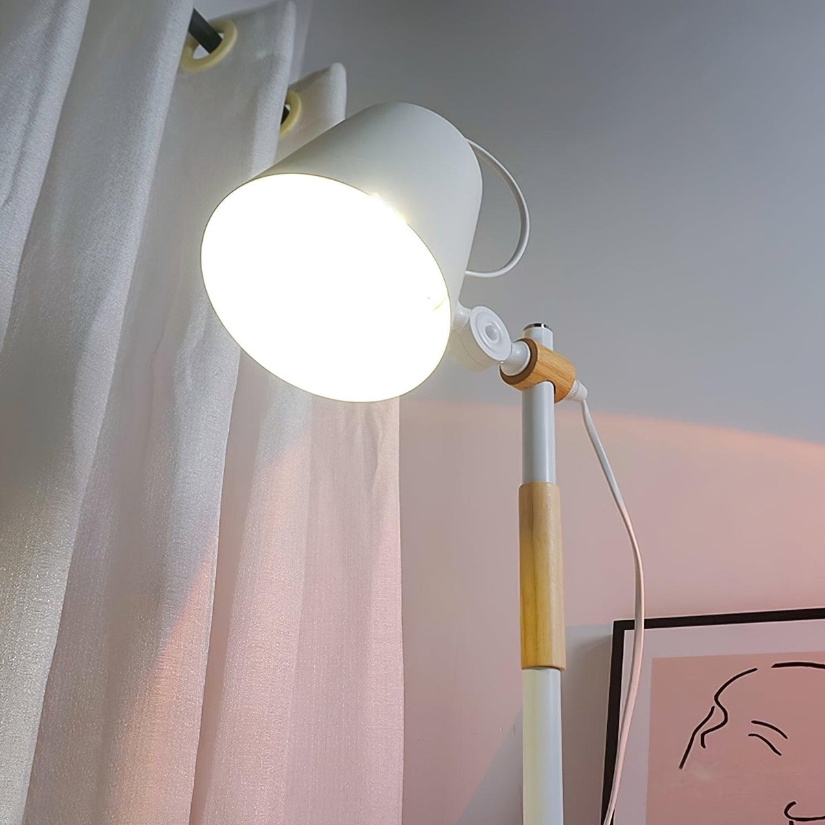 Verstellbare Schreibtischlampe