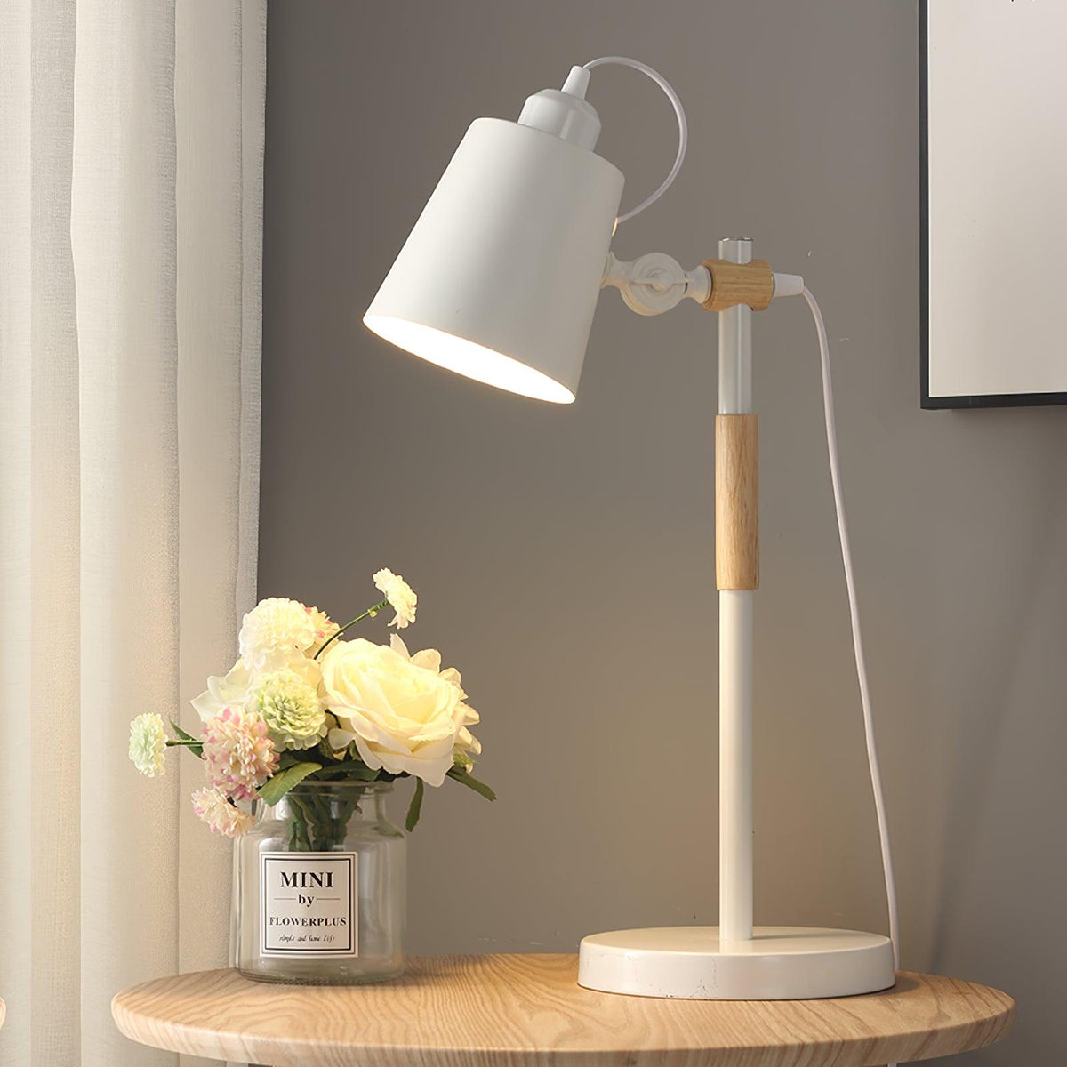 Verstellbare Schreibtischlampe