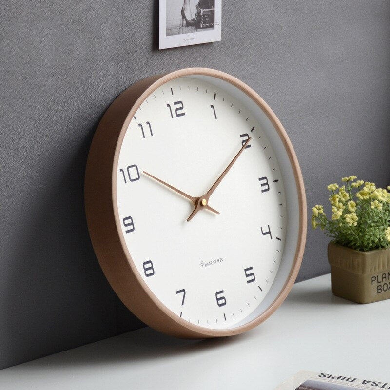 Runde analoge Wanduhr mit Rahmen in Holzoptik | Für Wohnzimmer und Büro